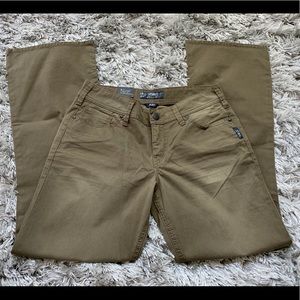 NWT! Silver Suki olive brown lightweight pants